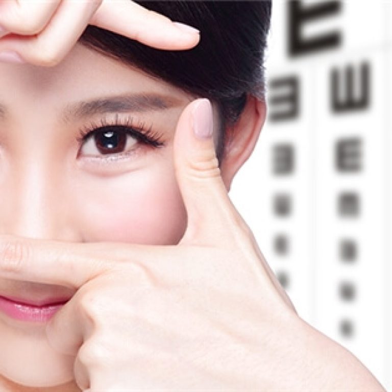 cham-soc-mat-khi-deo-kinh-ap-trong