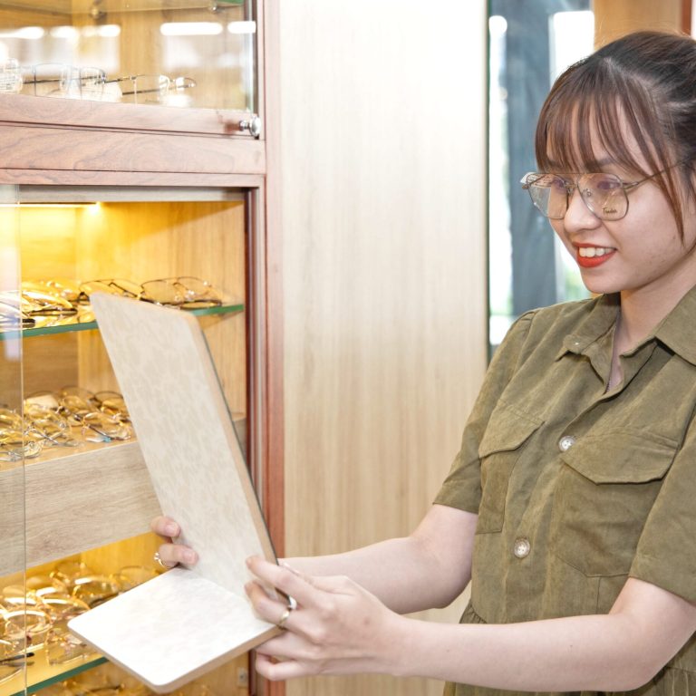 thu-kinh-gong-scaled